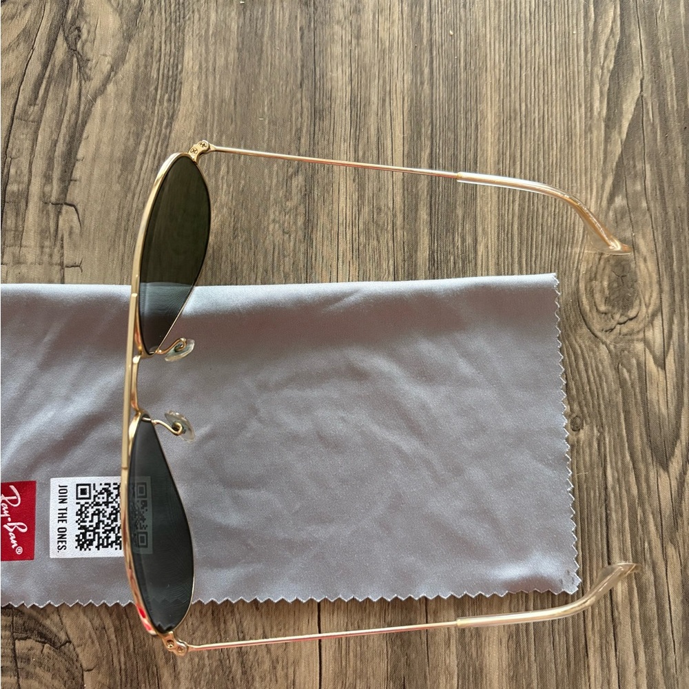 Ray-Ban Gold Frame Aviator Sunglasses - Picture 3 of 5